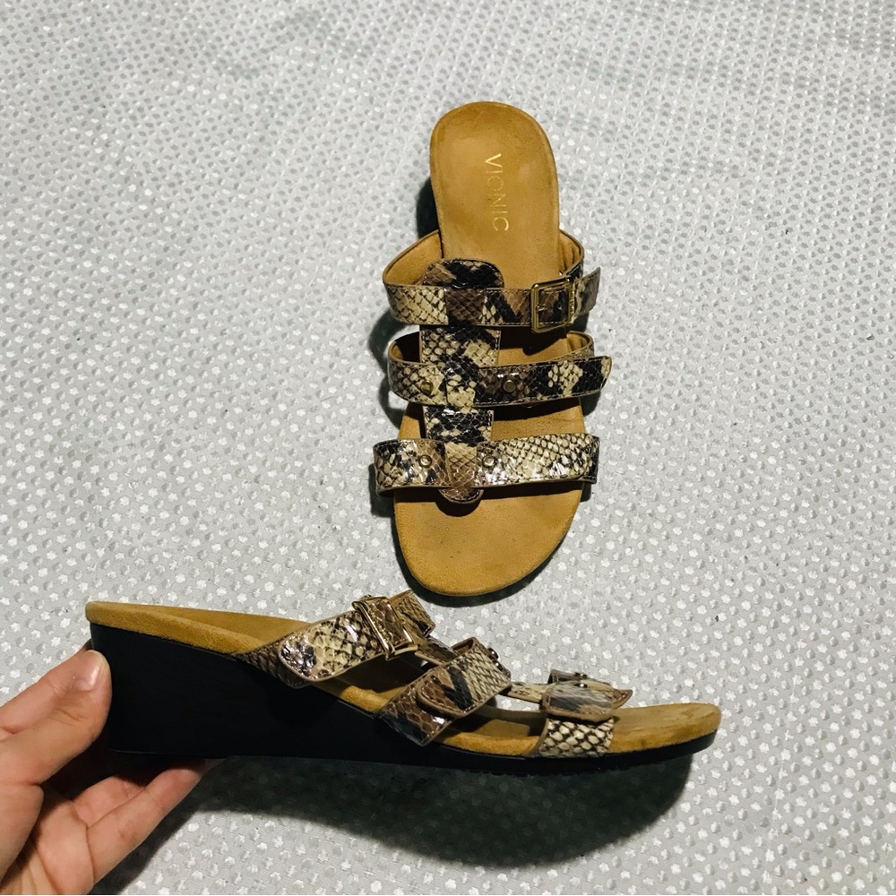 Vionic Orthotic Adjustable Triple Strap Slide Wedges - Radia Snake‎ - Picture 9 of 11